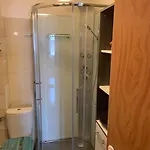Rynek Pod Fredra Apartment *