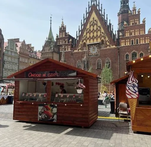 Апартаменти Rynek Pod Fredra *