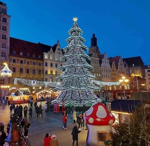 Rynek Pod Fredra Апартаменти