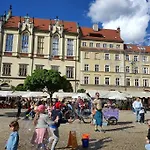 Rynek Pod Fredra * 弗罗茨瓦夫