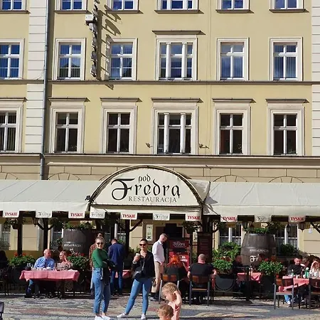 Rynek Pod Fredra アパート *