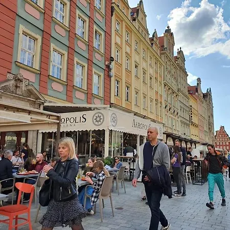 Rynek Pod Fredra Apartment Wroclaw