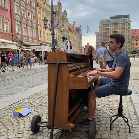 Appartamento Rynek Pod Fredra Breslavia