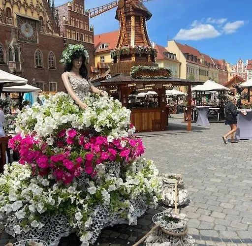 Rynek Pod Fredra 弗罗茨瓦夫